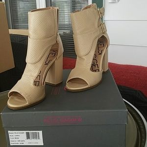 4" Kelsi Dagger block heels